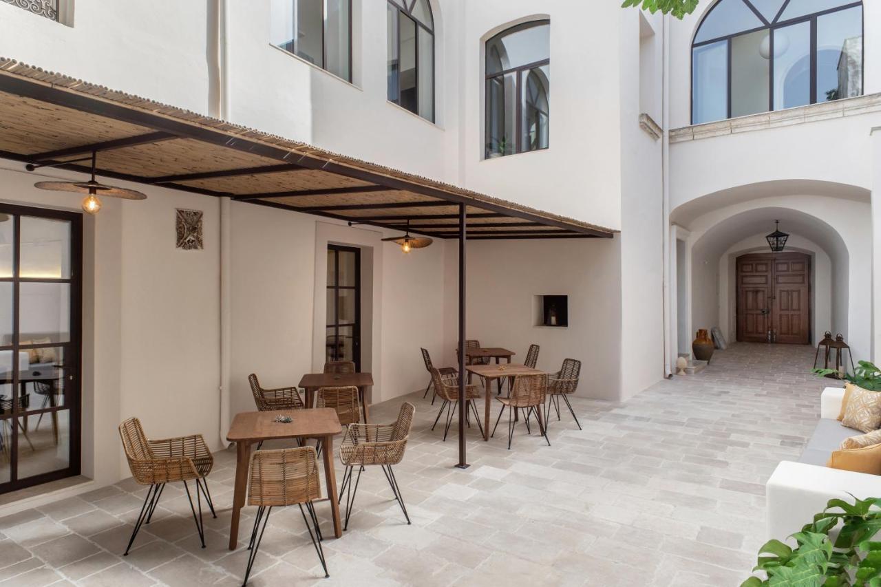 לינה וארוחת בוקר סאלבה Palazzo Frangipane מראה חיצוני תמונה