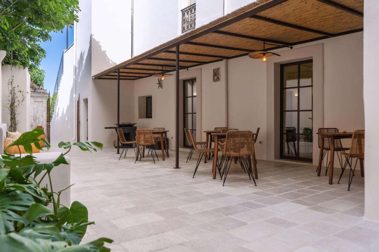לינה וארוחת בוקר סאלבה Palazzo Frangipane מראה חיצוני תמונה