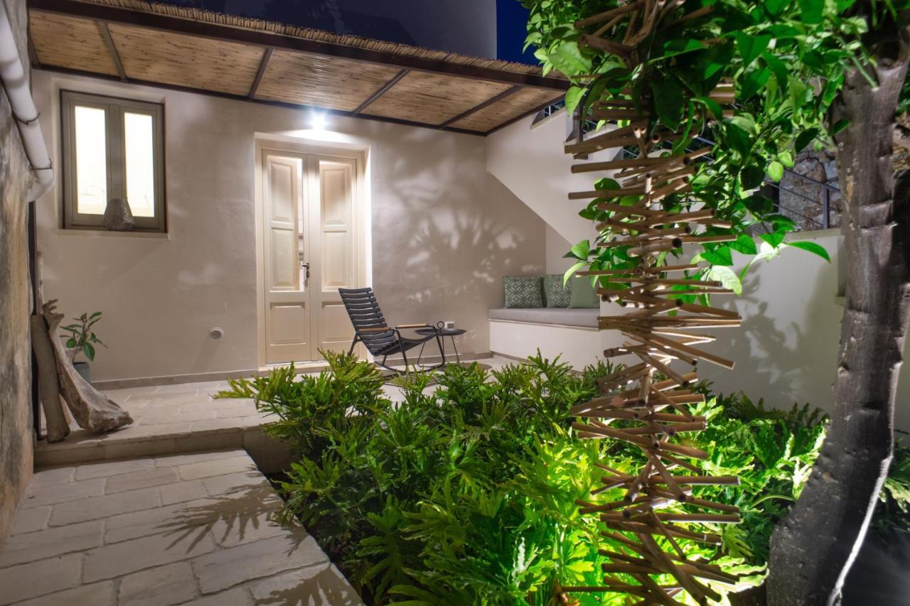 לינה וארוחת בוקר סאלבה Palazzo Frangipane מראה חיצוני תמונה