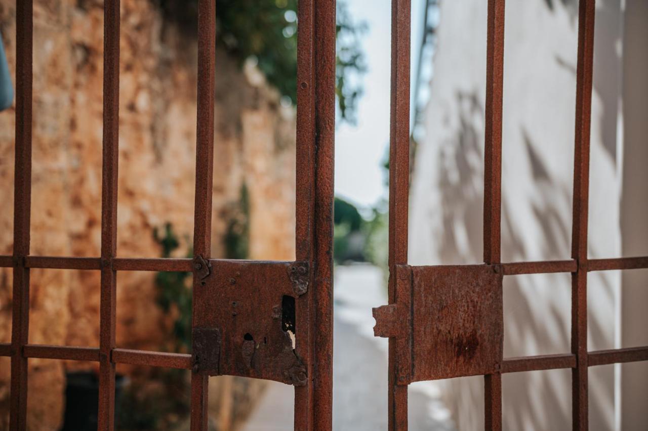 לינה וארוחת בוקר סאלבה Palazzo Frangipane מראה חיצוני תמונה