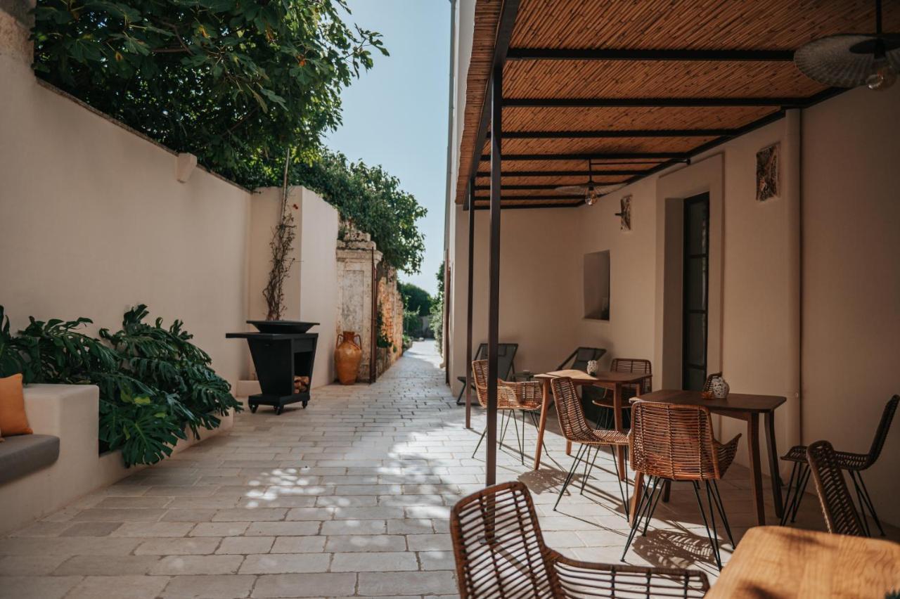 לינה וארוחת בוקר סאלבה Palazzo Frangipane מראה חיצוני תמונה