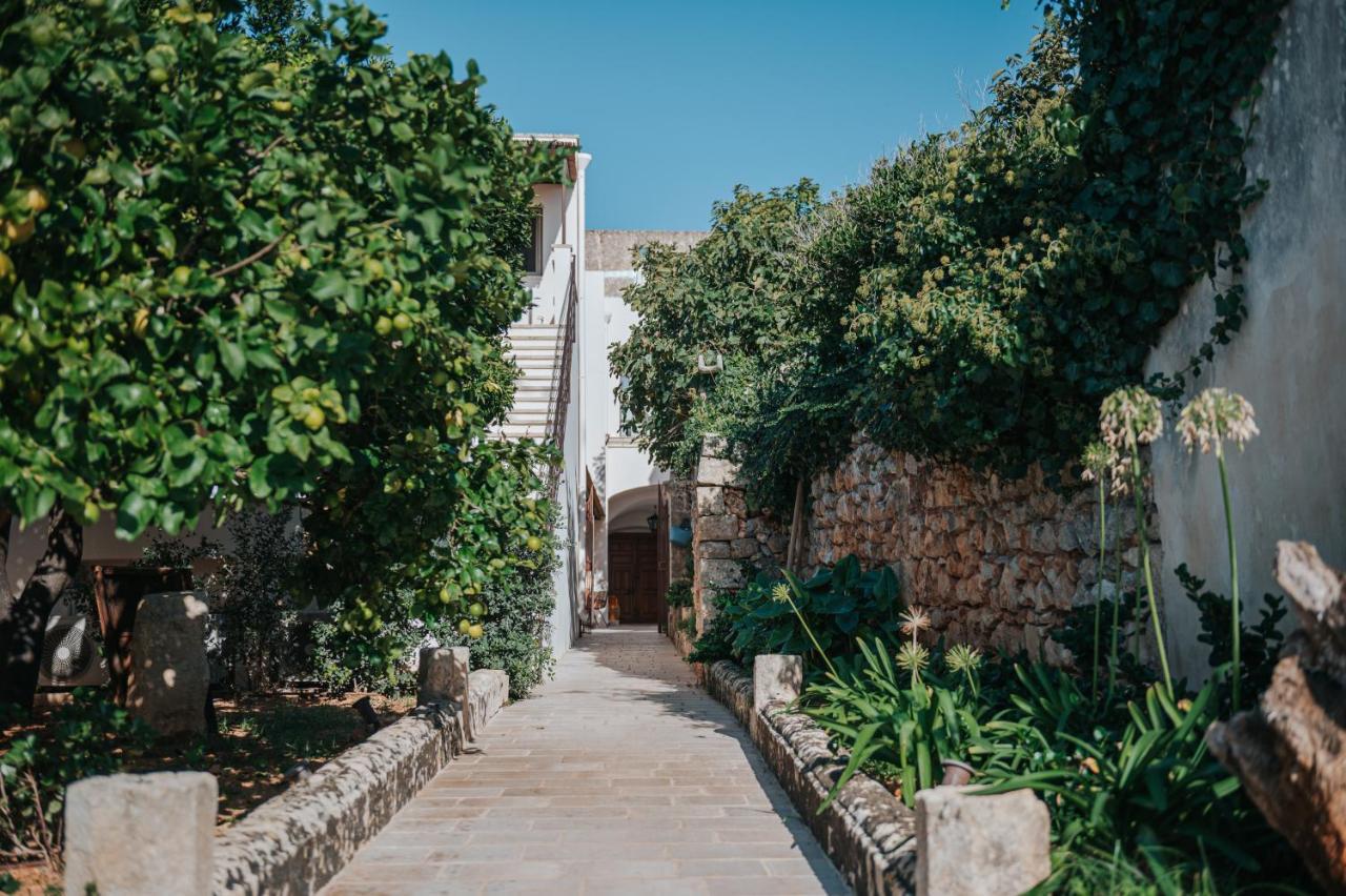 לינה וארוחת בוקר סאלבה Palazzo Frangipane מראה חיצוני תמונה