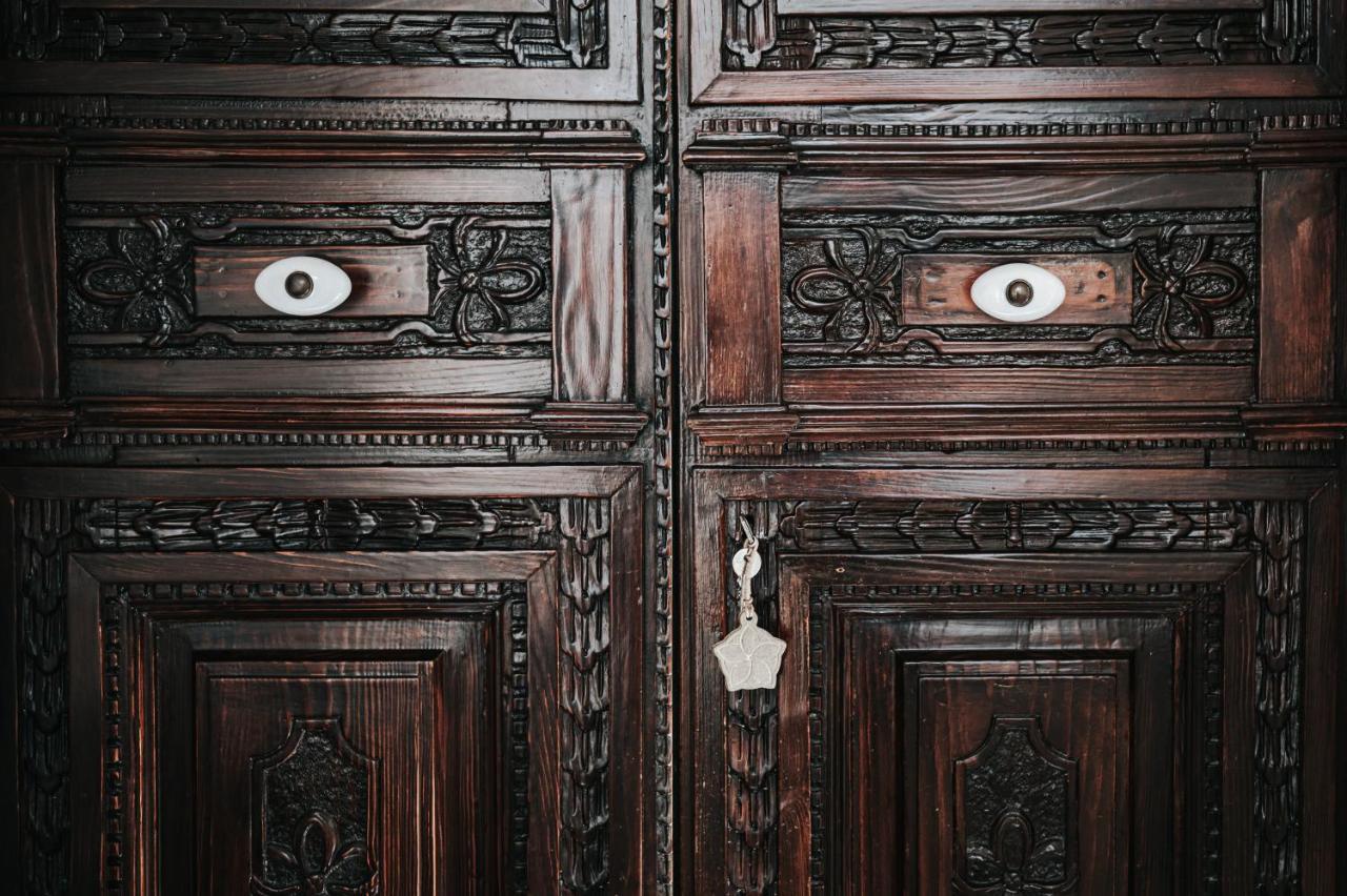 לינה וארוחת בוקר סאלבה Palazzo Frangipane מראה חיצוני תמונה